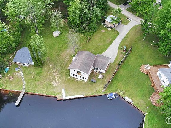 5th image of 7450 N Narraganett Dr