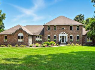 2921 Elmwood Ct, Fort Wayne, IN 46804