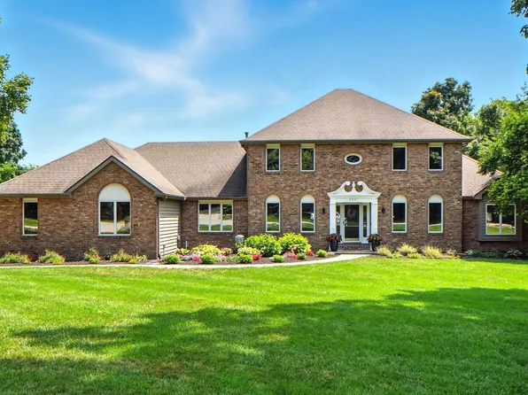 2921 Elmwood Ct, Fort Wayne, IN 46804