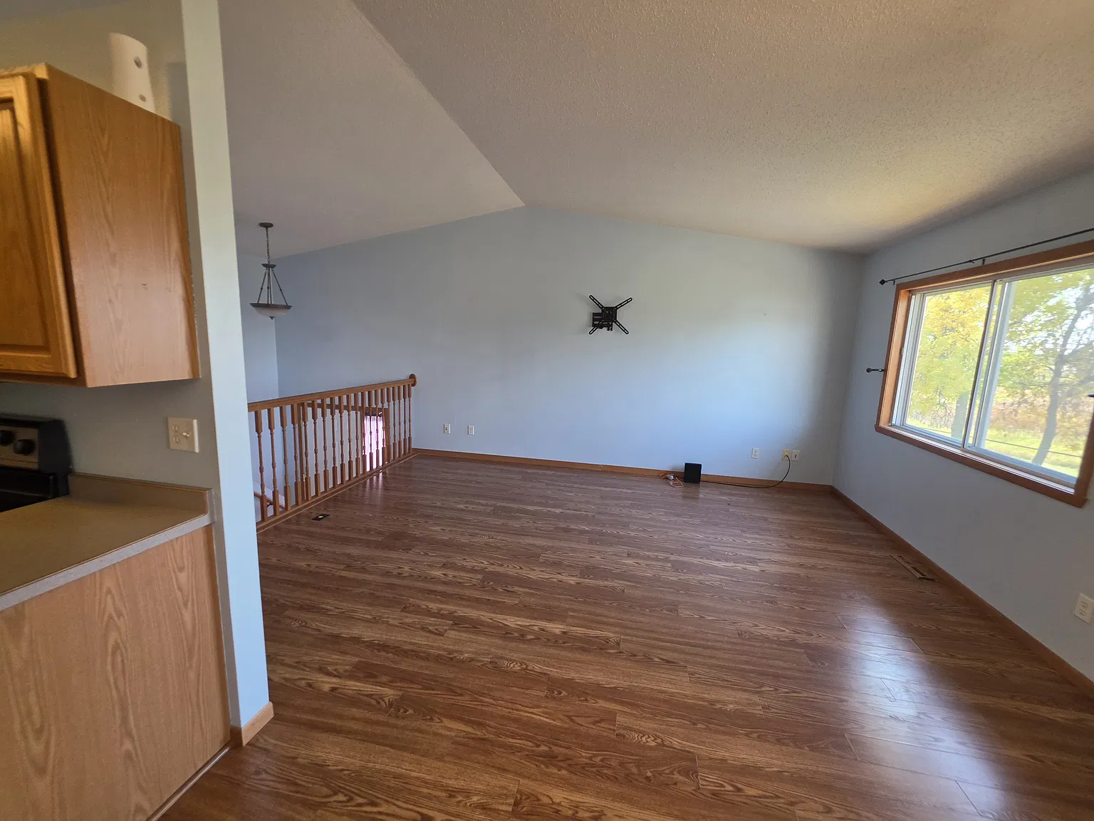 3 bed, 1672 sqft, $1,800 — Photo 4