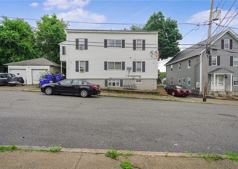 1st image of 39 Highland St