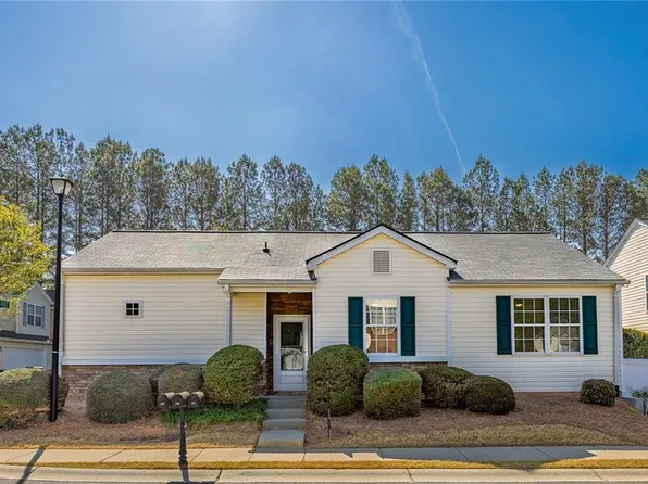 631 Windcroft Cir NW, Acworth, GA 30101