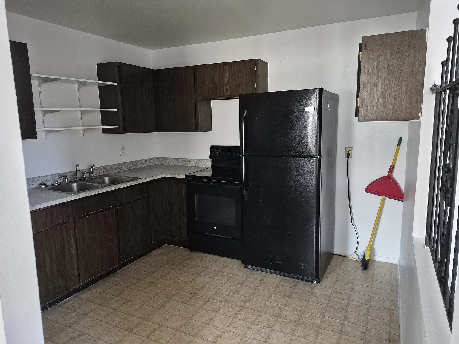 1801 Jones Ave — Photo 4