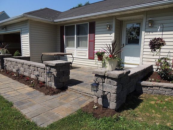 2nd image of 113 Valley Ln