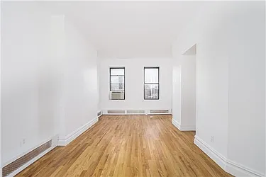 Sold by Avenue Sotheby's International Realty