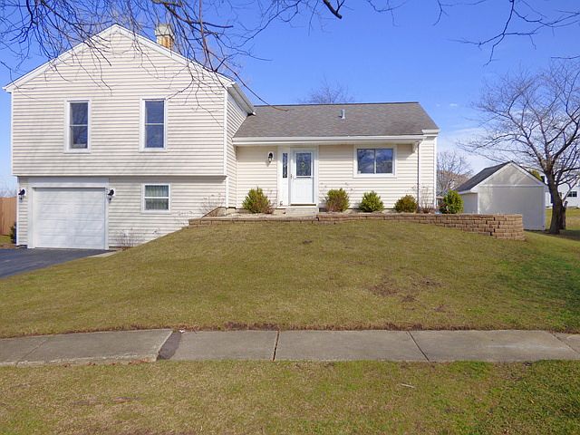 1st image of 821 S Sheridan Dr
