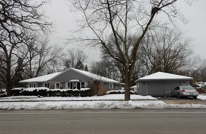 1st image of 121 Blackhawk Dr