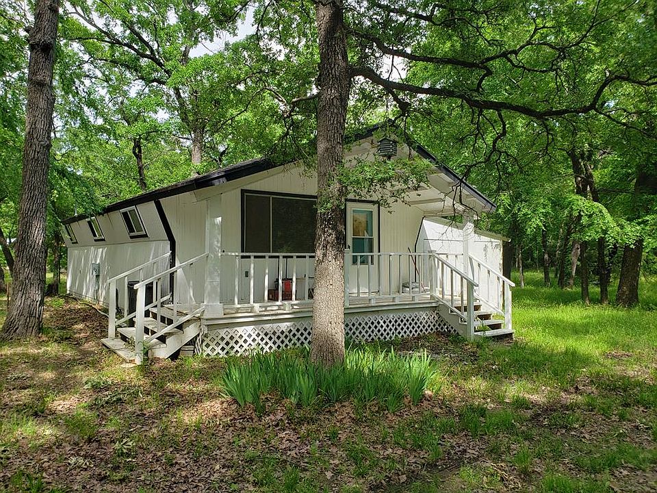 1st image of 2805 Lynn Dell Dr