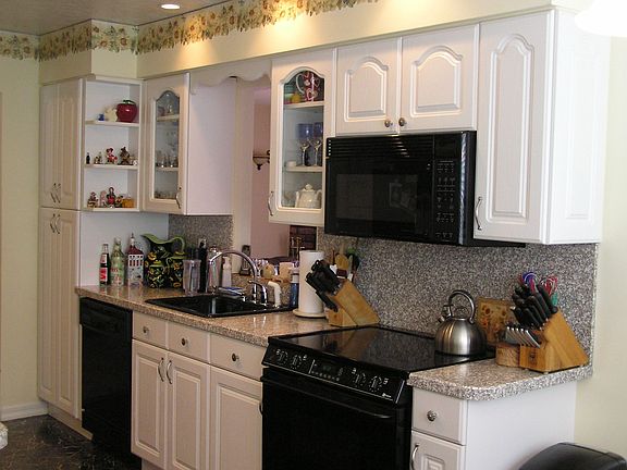 4th image of 175 Wedgewood Dr