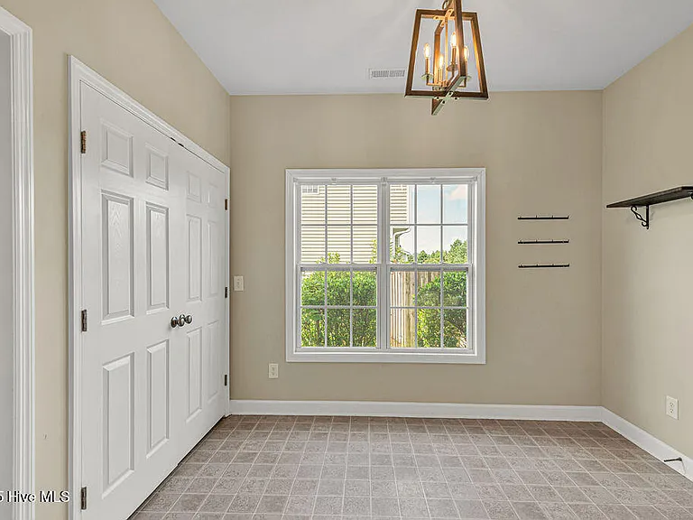 238 Silver Hills Dr — Photo 12