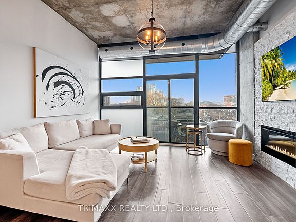 3rd image of 60 Bathurst St #403