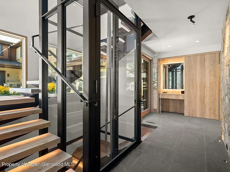 543 Walnut St #B — Photo 21