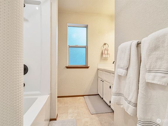3rd image of 2818 60th Lane SE #D