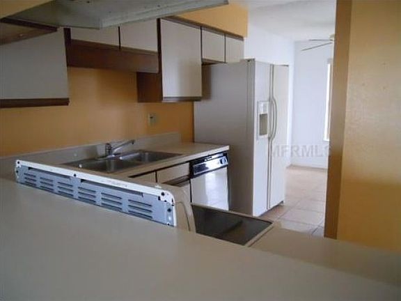 3rd image of 2319 Trinidad Ct