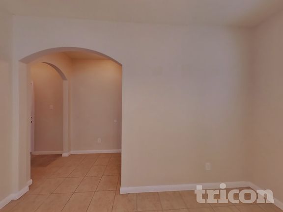 5th image of 4607 Le Villas
