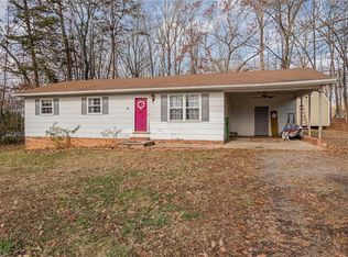 2808 Wishon Rd, Yadkinville, NC 27055