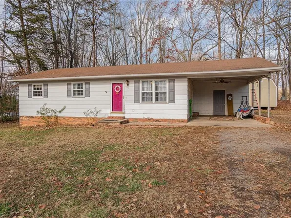 2808 Wishon Rd, Yadkinville, NC 27055