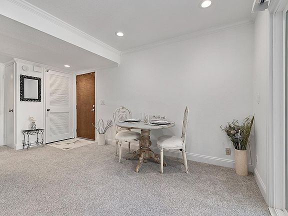 3rd image of 2209 Summereve Ct