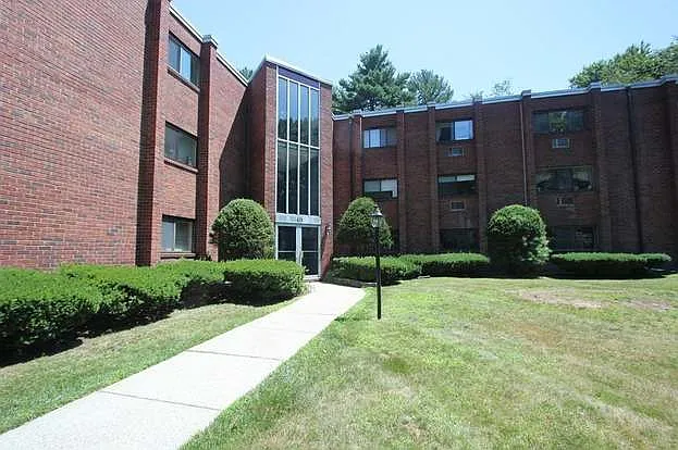 Main entrance - 49 Windsor Dr #308