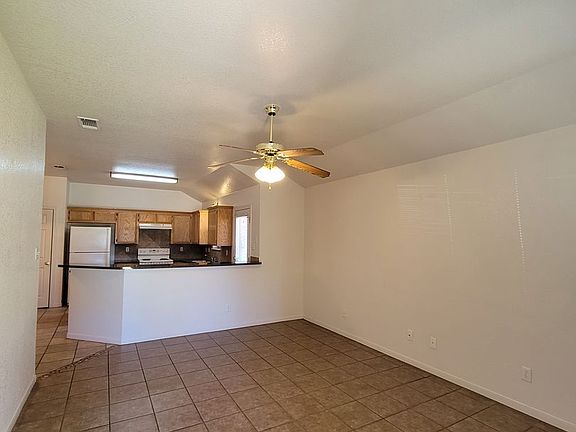 2nd image of 3601 Dustin Ct