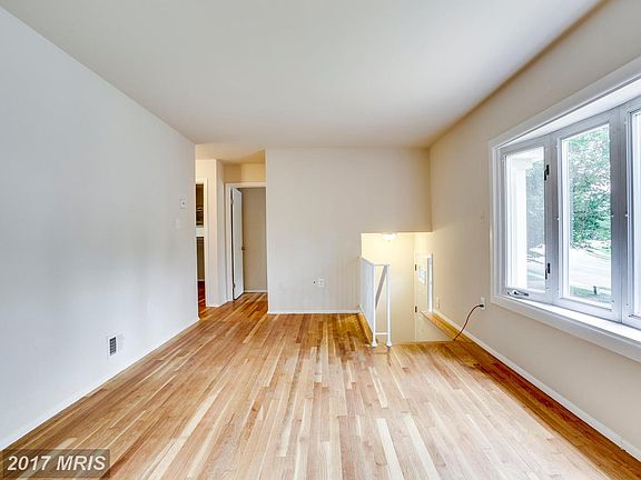 4th image of 14722 Birchdale Ave