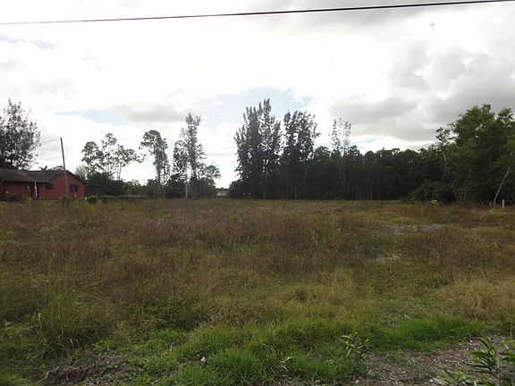 5th image of 11064 62nd Ln N
