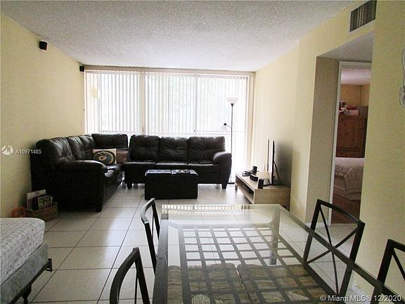 3rd image of 8810 Fontainebleau Blvd APT 214