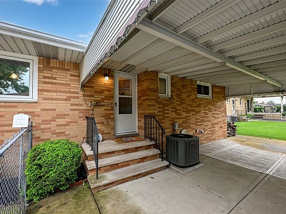 5th image of 9894 Valley Forge Dr