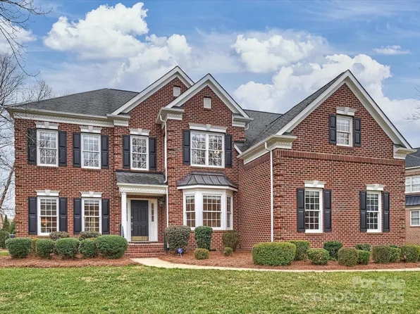 6042 Legacy Cir, Charlotte, NC 28277
