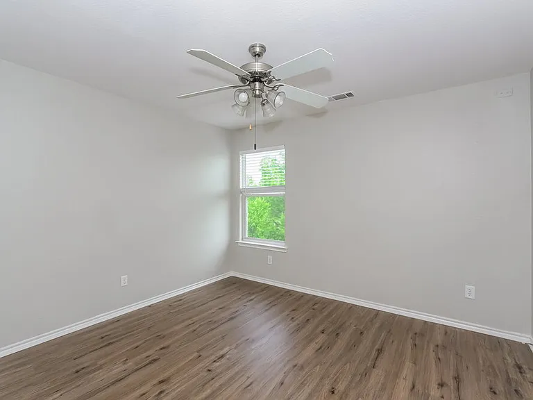 6357 Claire Dr — Photo 14