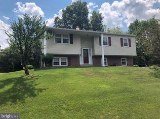 328 Bow Ln, Gilbertsville, PA