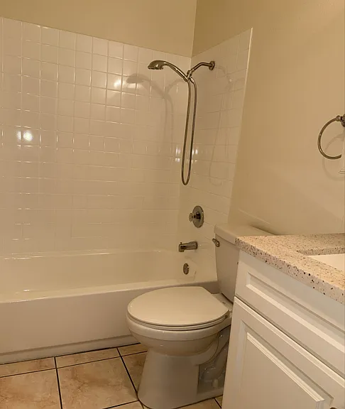1937 L Ave #1 — Photo 8