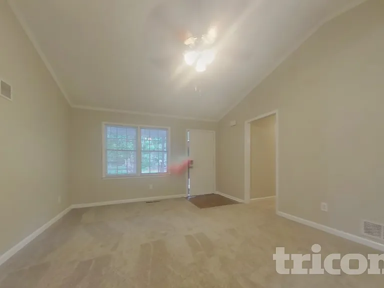 297 N Briar Rdg — Photo 2