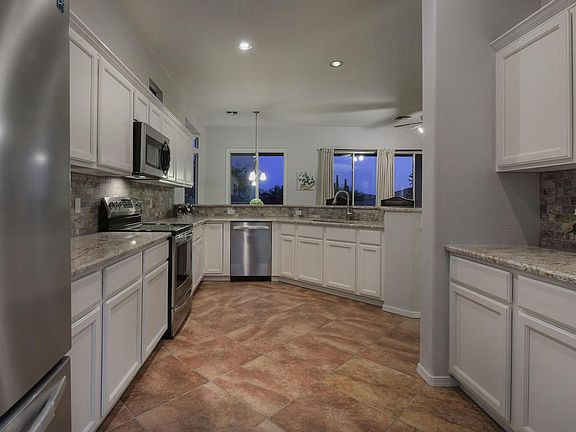 4th image of 5241 W Winding Desert Dr