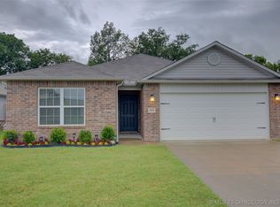 14652 S Hudson Ave, Bixby, OK 74008