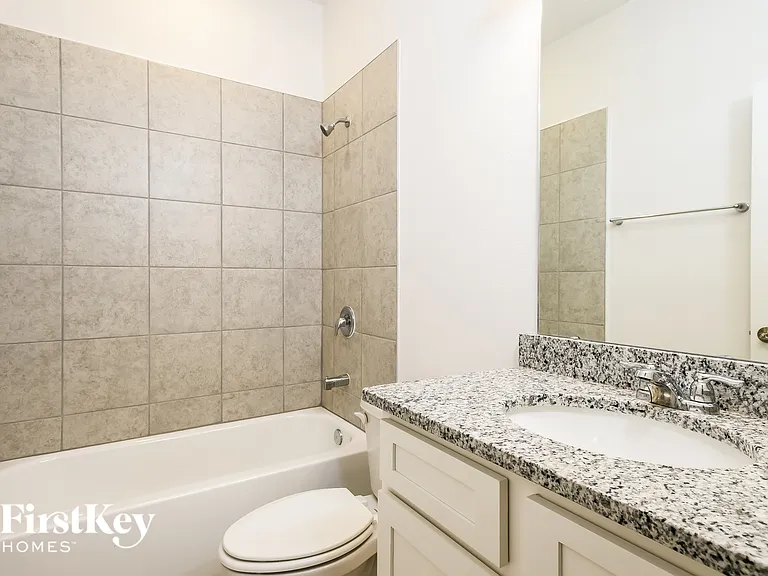 1140 Spokane Point — Photo 14