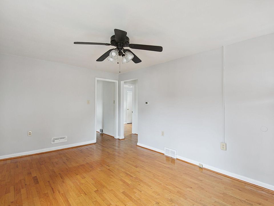 1st image of 305 Highland Ave