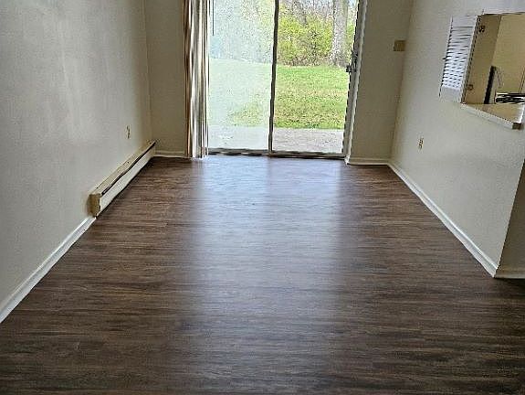 2nd image of 325 Hillview Ct APT C-2
