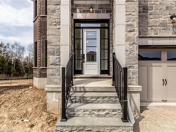 5th image of 143 Ambrous Cres