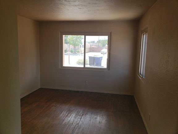 3rd image of 2728 Monk Ct NW