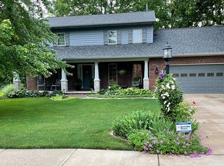 3602 W Chartwell Rd, Peoria, IL 61614