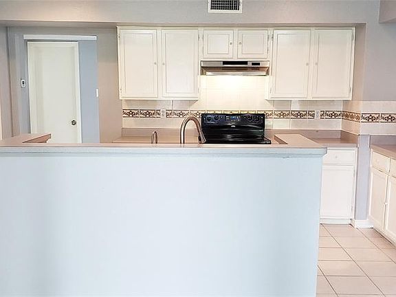 4th image of 19507 Lazy Valley Dr