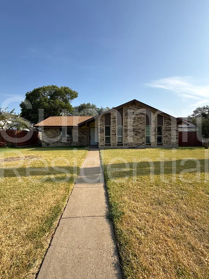 3 bed, 2.0 bath, 1281 sqft, $1,995 — Photo 1