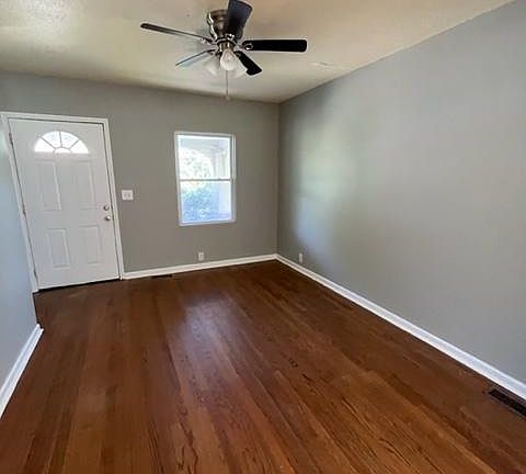 5th image of 5028 Lydia Ave