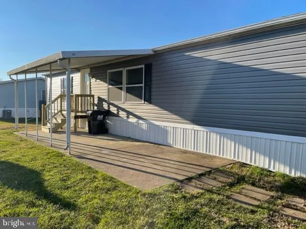 11 Mango Trl, Middle River, MD 21220