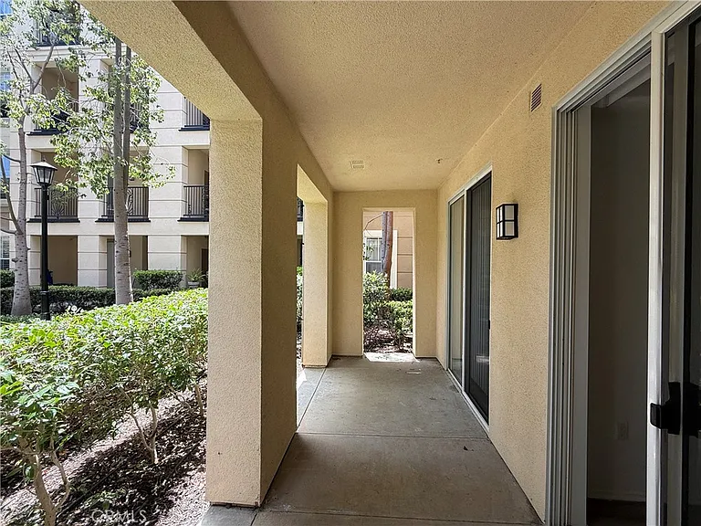 2250 Watermarke — Photo 30