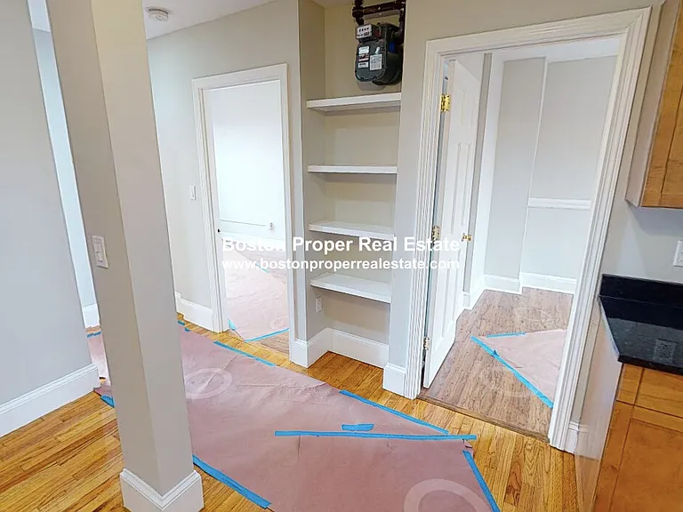 220 Hanover St #25 — Photo 7