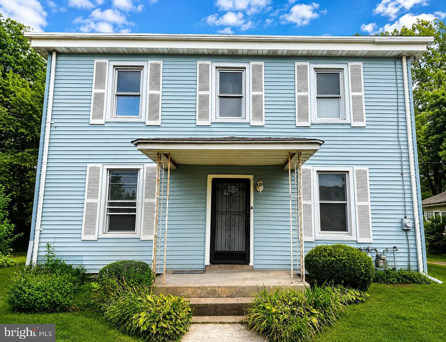 2 bed, 1.0 bath, 860 sqft, $1,800 — Photo 1