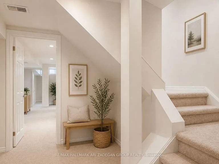 60 Carl Tennen St — Photo 29