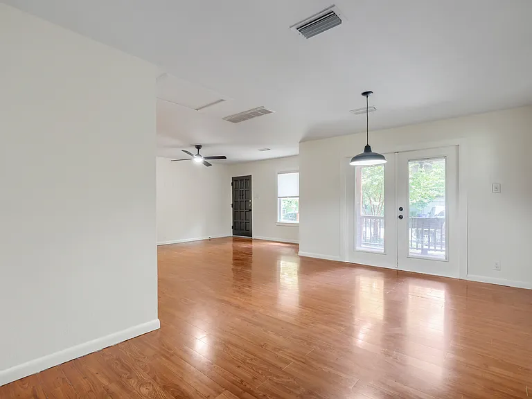 210 Nelray Blvd — Photo 7